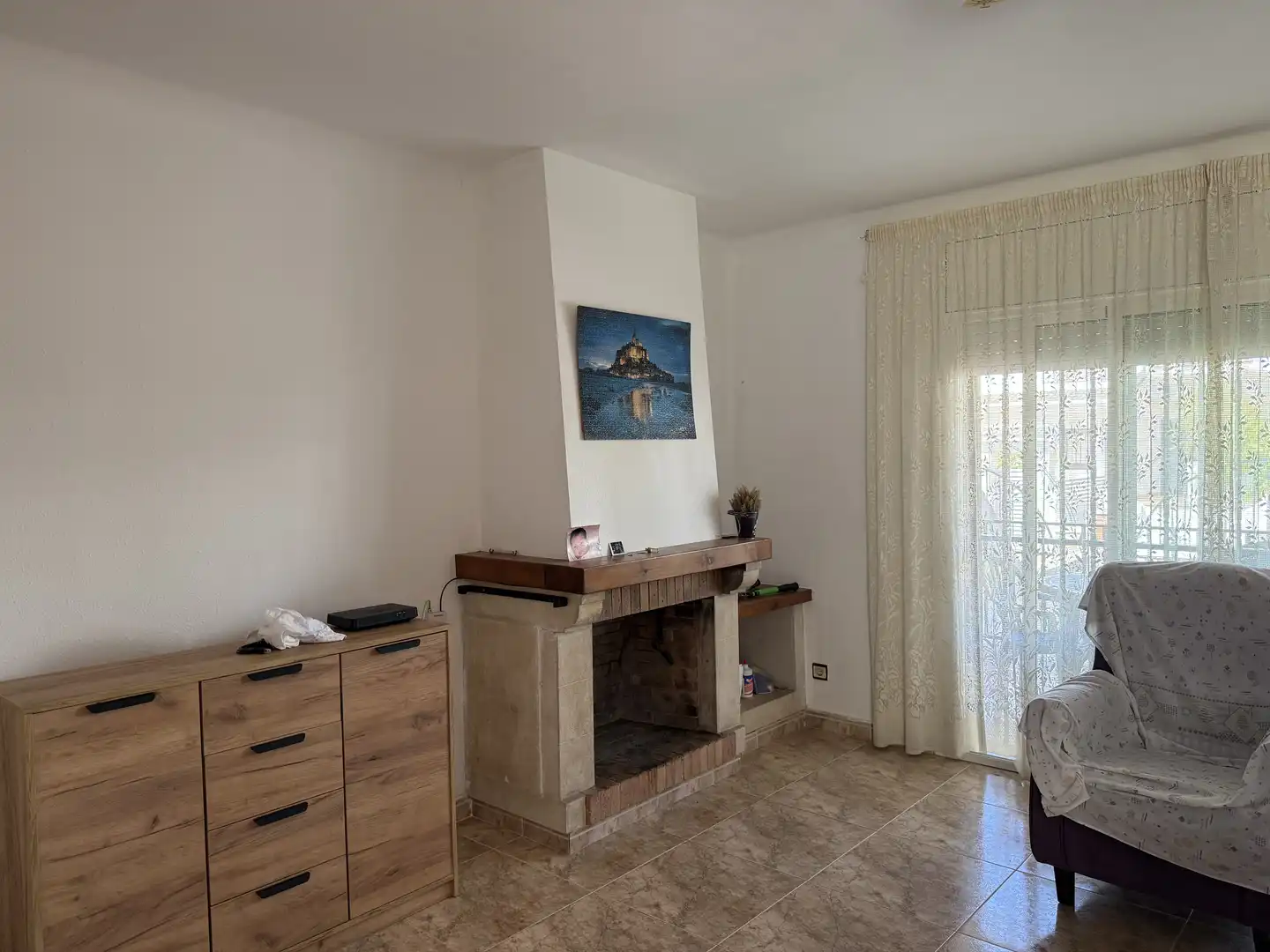 Casa o xalet en venda a Carrer de les Basses, 40, Cunit Residencial Sala d'estar de Casa o xalet en venda en Cunit amb Jardí privat, Terrassa i Moblat