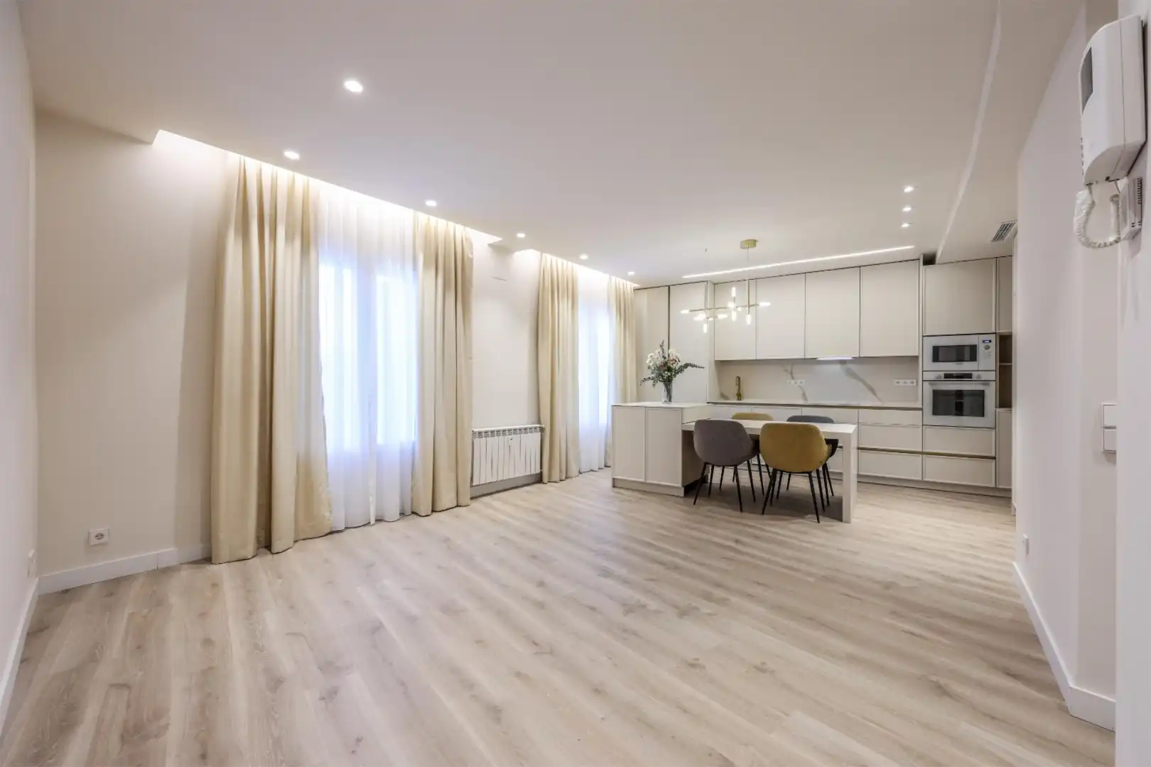 Flat for rent in Plaza de Manuel Becerra, 15, Fuente del Berro Kitchen of Flat for rent in Madrid with Heating, Parquet flooring and Furnished