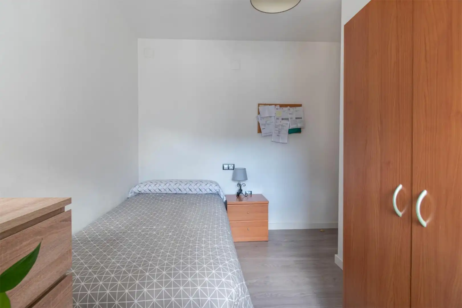 Dormitori de Pis de lloguer en  Granada Capital