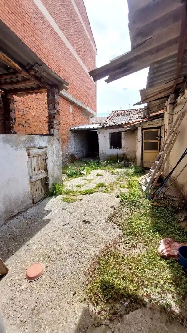 Casa o chalet en venta en Calle de la Mora, 11, Nava de la Asunción Casa o chalet en venta en Nava de la Asunción con Jardín privado