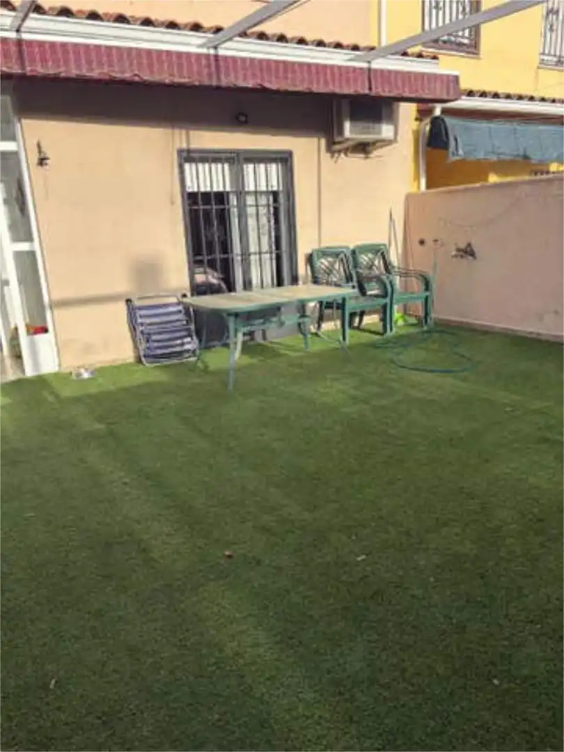 Terraza de Casa adosada de alquiler en Malpartida de Plasencia con Calefacción, Jardín privado y Terraza