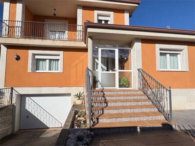 Piso en Venta en Calle las Edades del Hombre, 5 en Burgo de Osma - Ciudad de Osma