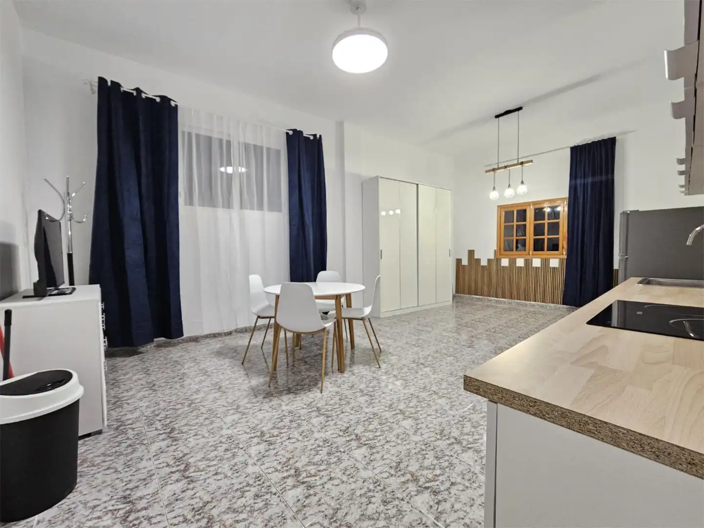 Estudio de alquiler en Calle Martín Placeres, 9, Guía de Isora interior Cocina de Estudio de alquiler en Guía de Isora con Amueblado, Horno y Lavadora
