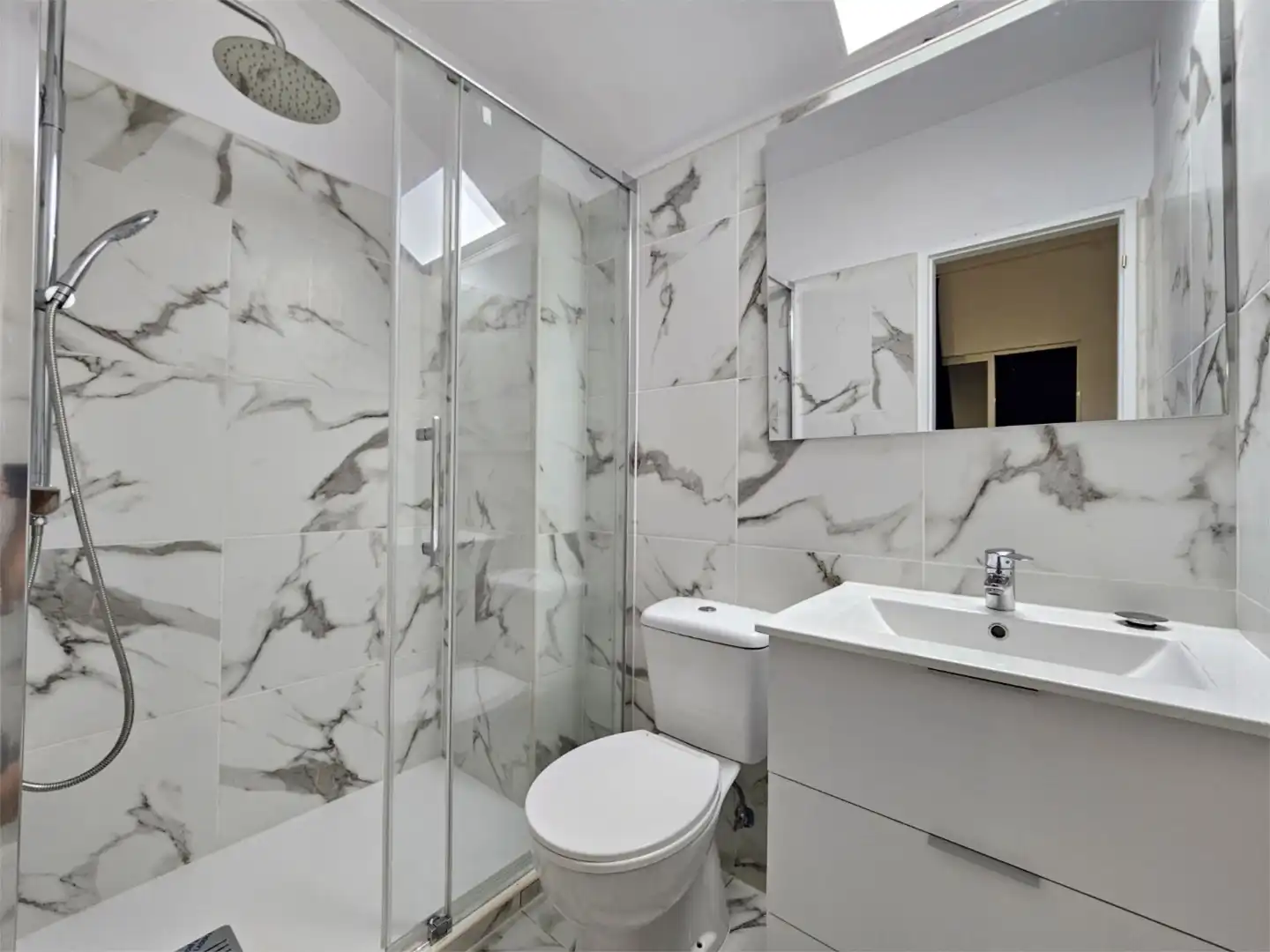 Estudio de alquiler en Calle Martín Placeres, 9, Guía de Isora interior Baño de Estudio de alquiler en Guía de Isora con Amueblado, Horno y Lavadora