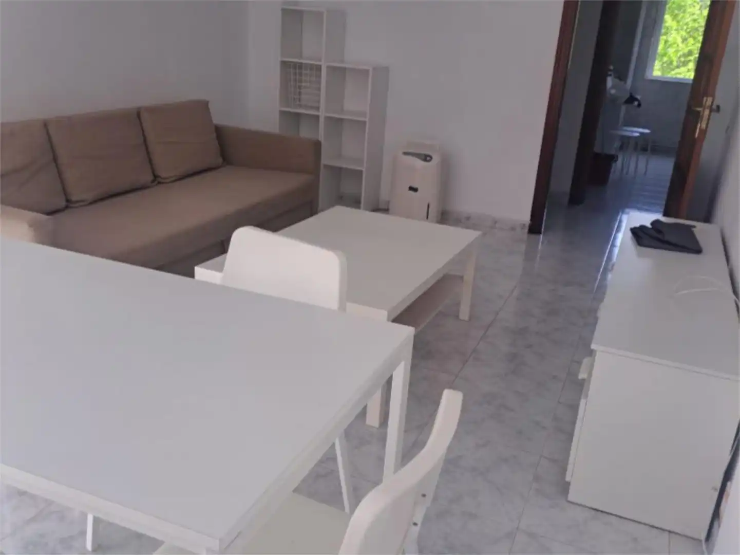 Sala de estar de Piso en venta en Santiago de Compostela  con Calefacción, Trastero y Amueblado