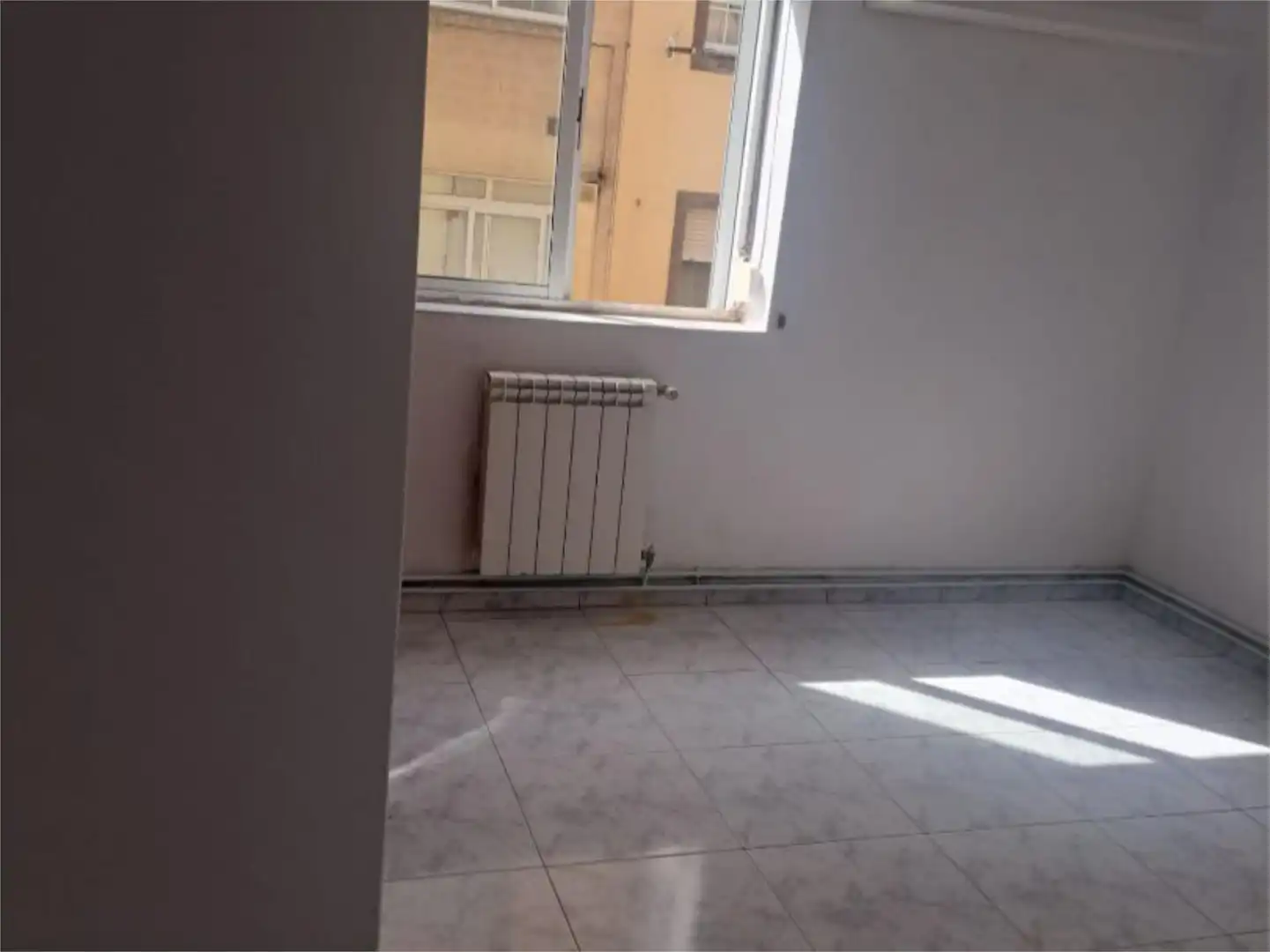 Habitación de Piso en venta en Santiago de Compostela  con Calefacción, Trastero y Amueblado