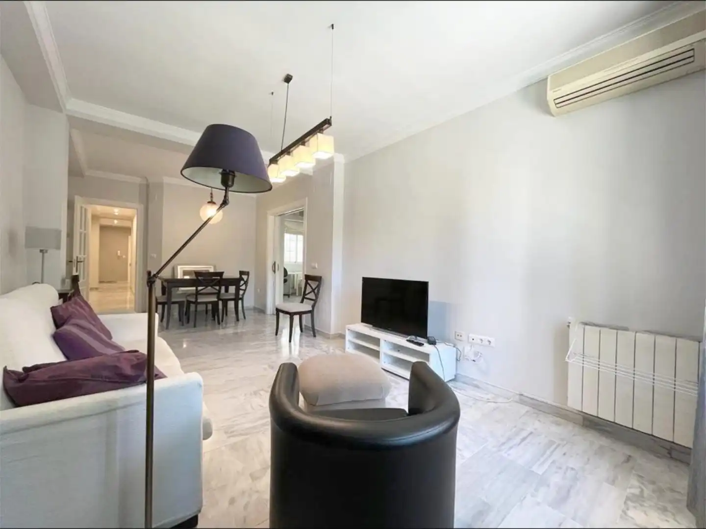 Living room of Flat for rent in  Granada Capital  with Air Conditioner