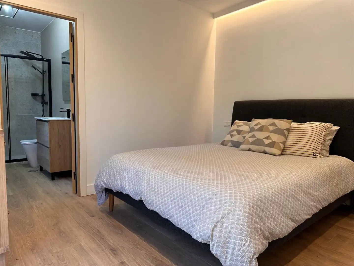 Finca rústica en venta en Mojadillas - Parque de las Infantas - El Paraiso Habitación de Finca rústica en venta en Valdemorillo con Aire acondicionado, Terraza y Piscina