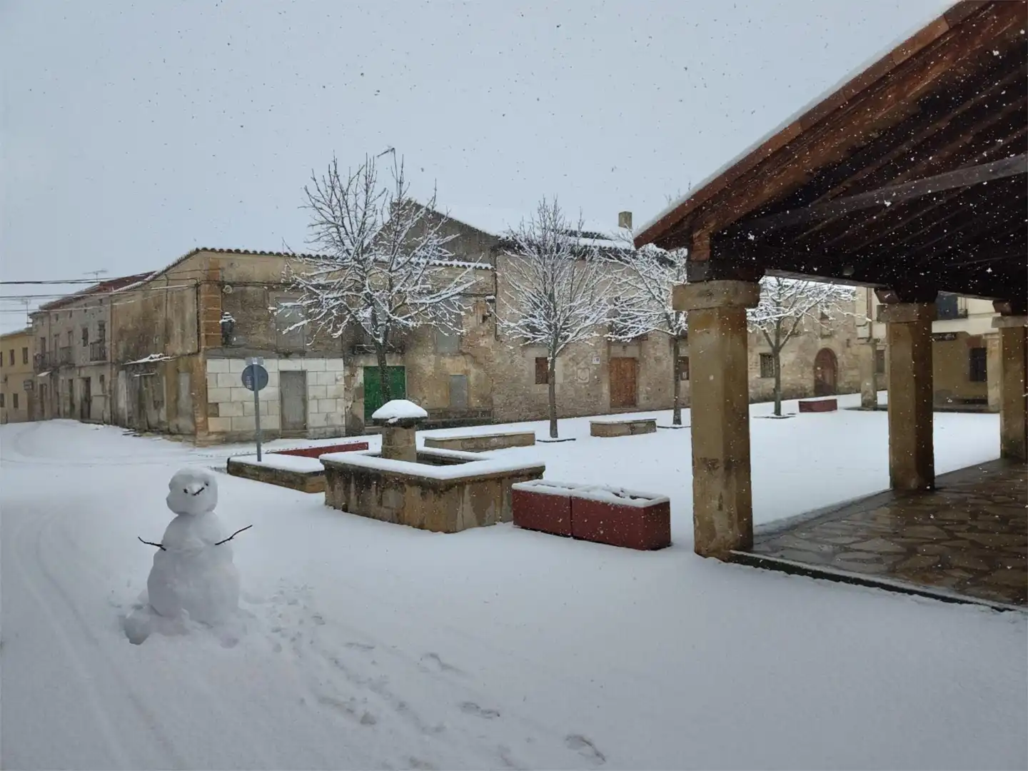 Vista exterior de Dúplex en venda en Tamajón amb Calefacció i Balcó