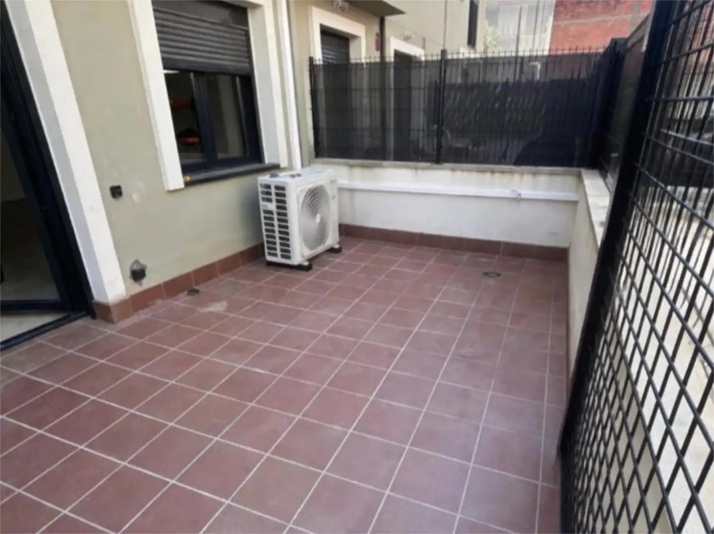 Wohnung zum Verkauf in Carrer Tomàs Rosell, 28, Llinars del Vallès Terrasse von Wohnung zum Verkauf in Llinars del Vallès mit Klimaanlage und Terrasse