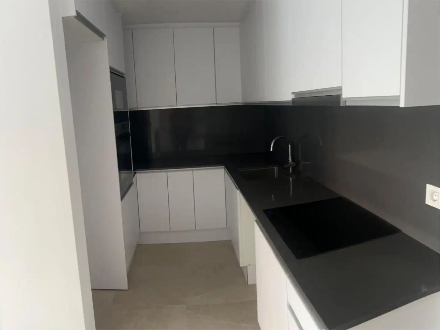 Wohnung zum Verkauf in Carrer Tomàs Rosell, 28, Llinars del Vallès Küche von Wohnung zum Verkauf in Llinars del Vallès mit Klimaanlage und Terrasse