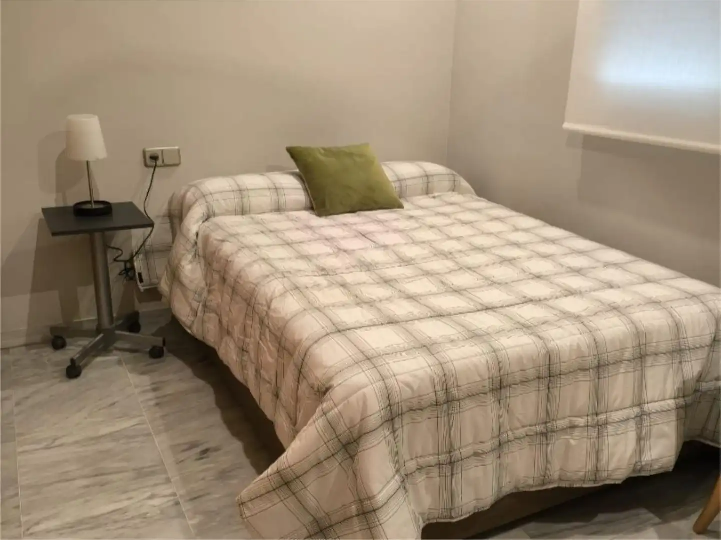Wohnung zum Verkauf in Calle Pintor Racionero Castro, 16, Santa Rosa - Valdeolleros Schlafzimmer von Wohnung zum Verkauf in Córdoba Capital mit Klimaanlage und Terrasse