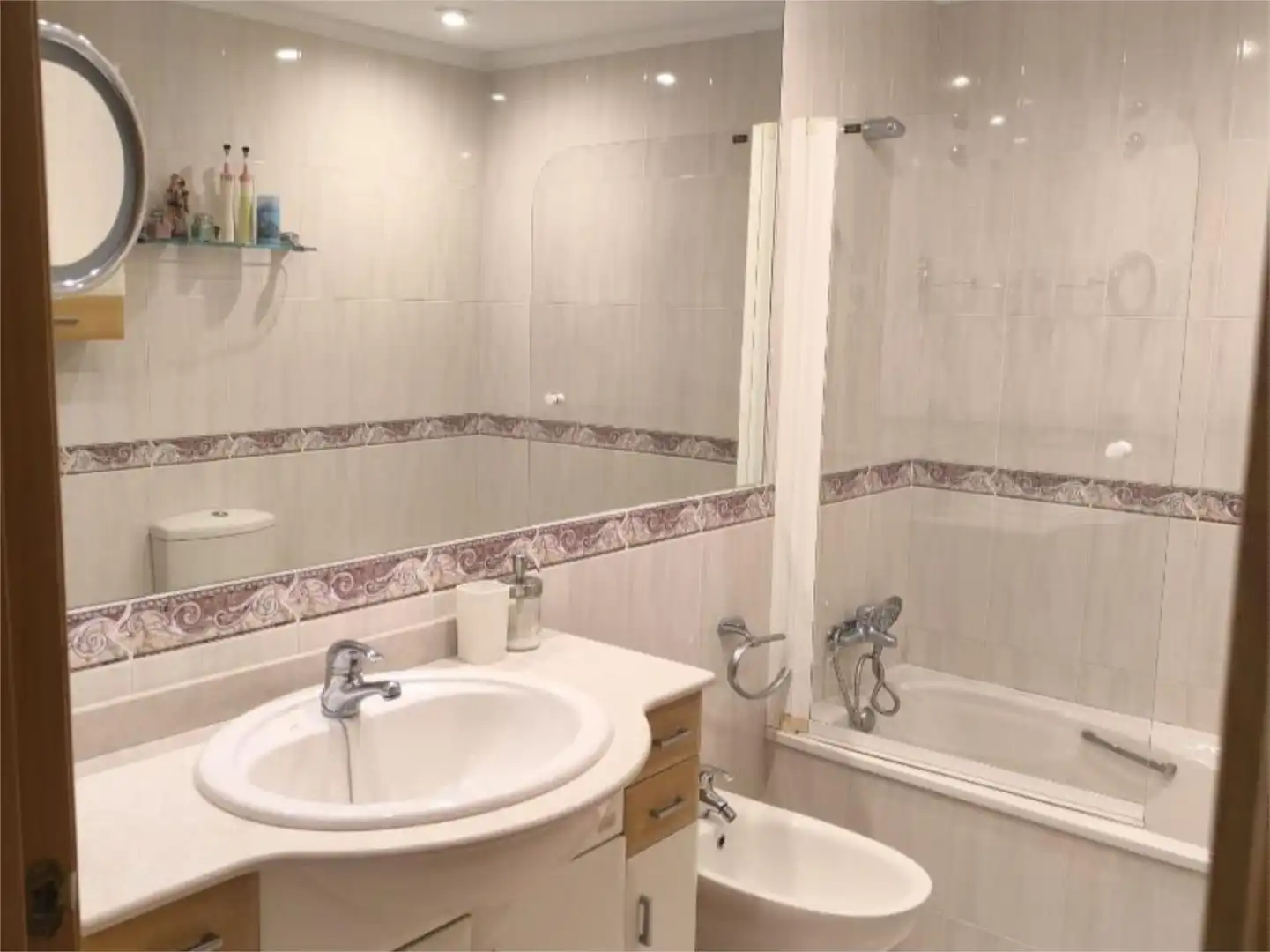 Wohnung zum Verkauf in Calle Pintor Racionero Castro, 16, Santa Rosa - Valdeolleros Badezimmer von Wohnung zum Verkauf in Córdoba Capital mit Klimaanlage und Terrasse