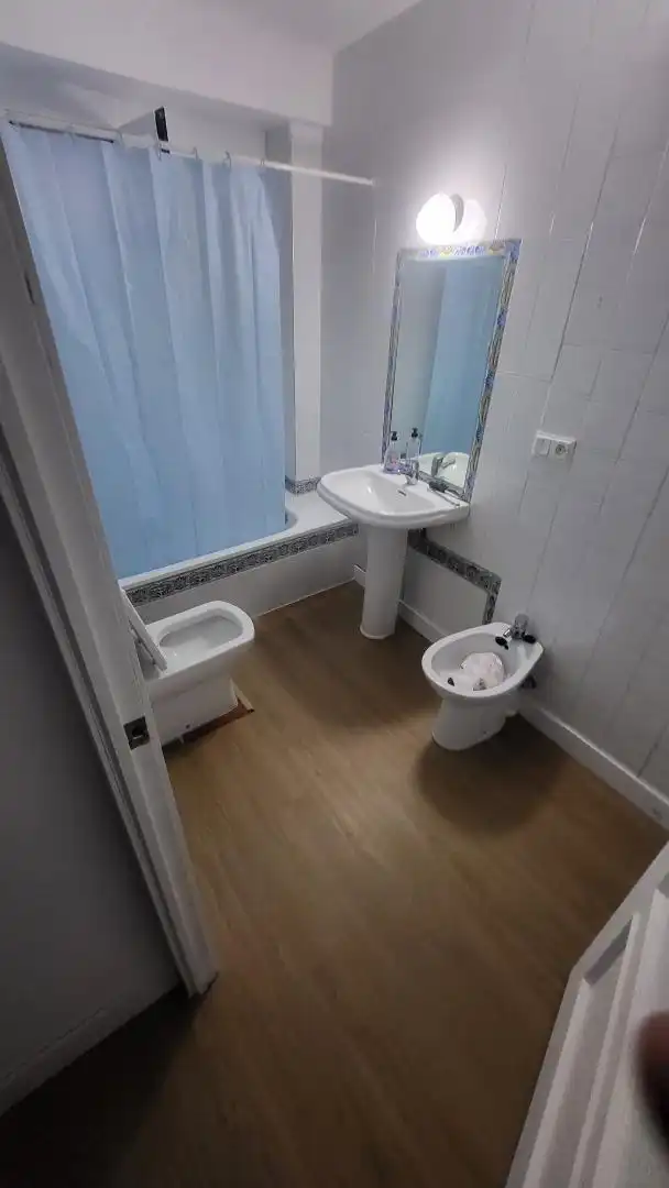 Flat for sale in Calle Toledo, 34, Manzanares Bathroom of Flat for sale in Manzanares with Parquet flooring