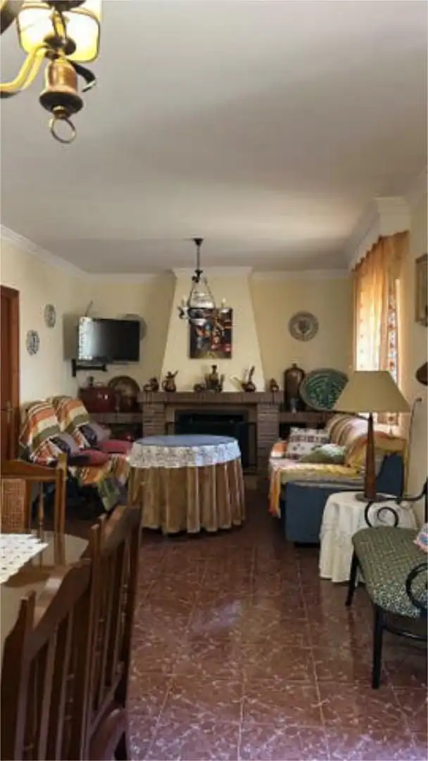 Casa o xalet en venda a Huéneja Sala d'estar de Casa o xalet en venda en Huéneja amb Jardí privat
