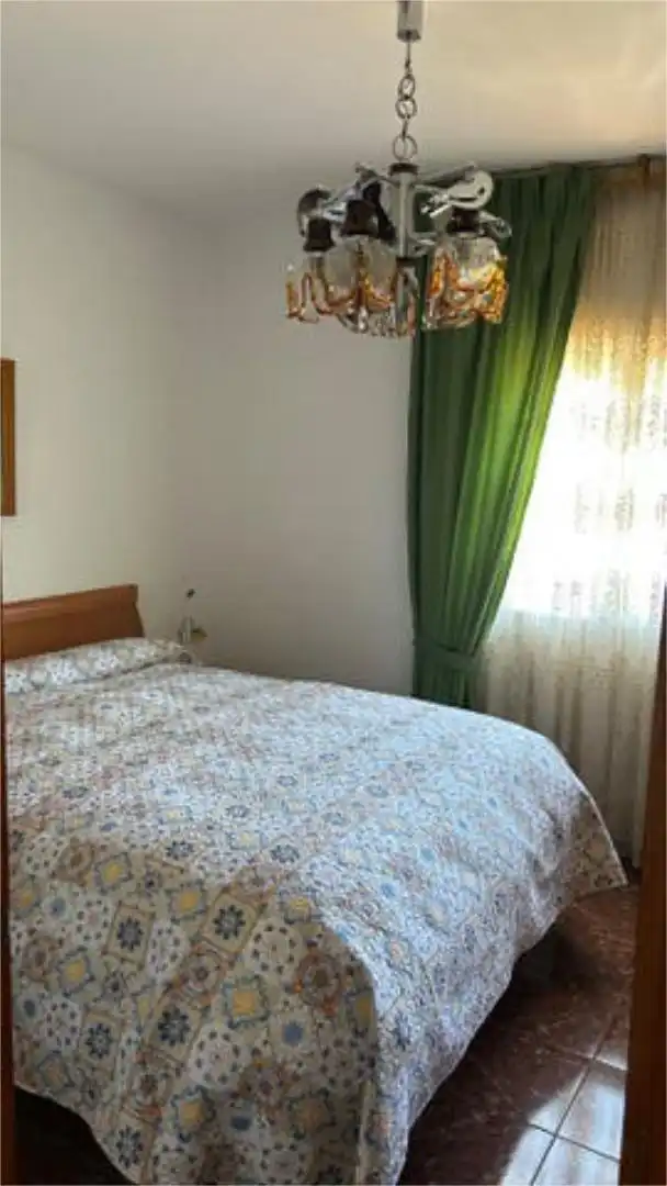 Casa o xalet en venda a Huéneja Dormitori de Casa o xalet en venda en Huéneja amb Jardí privat