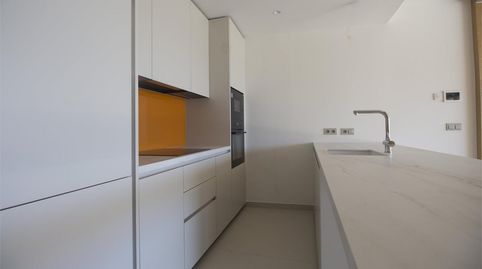 Foto 2 de Piso en venta en Avenida Fuengirola, 1, Las Gaviotas - Carvajal, Fuengirola