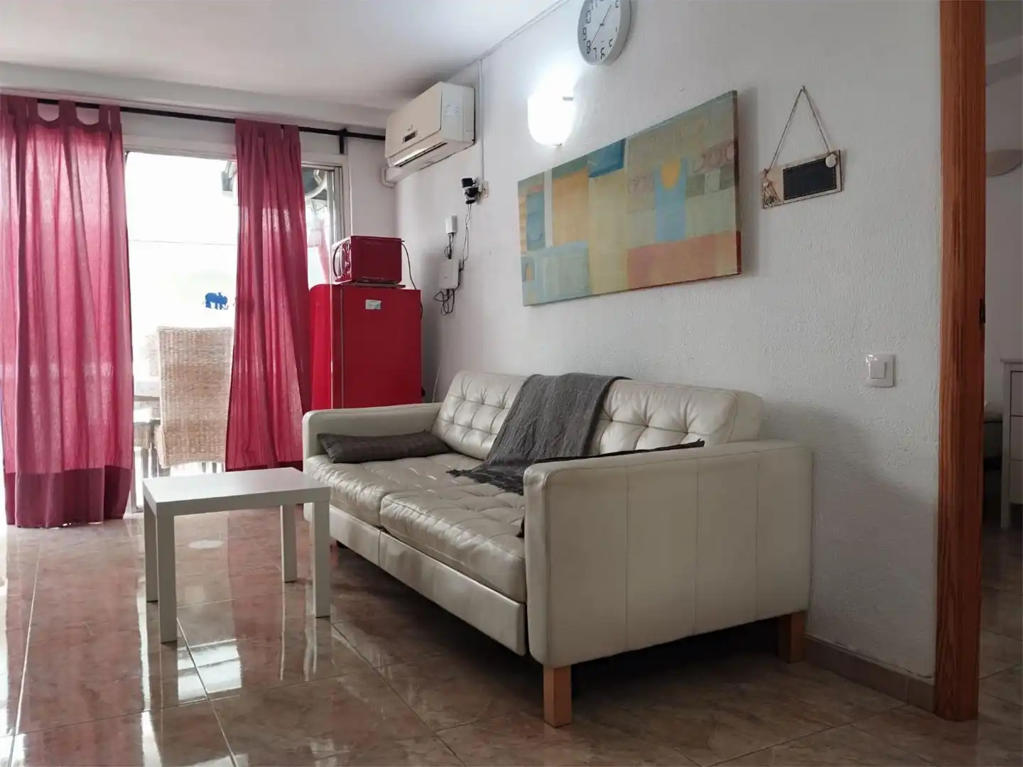 Sala de estar de Apartamento de alquiler en San Bartolomé de Tirajana con Aire acondicionado, Terraza y Piscina