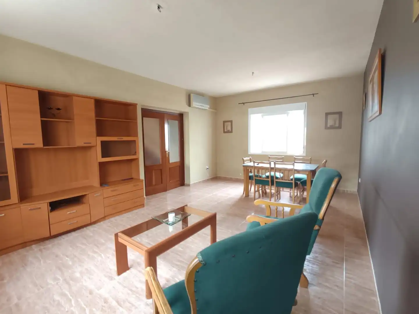 Casa adosada en venta en Calle José Muriel Igneson, 21, La Carolina Sala de estar de Casa adosada en venta en La Carolina con Aire acondicionado