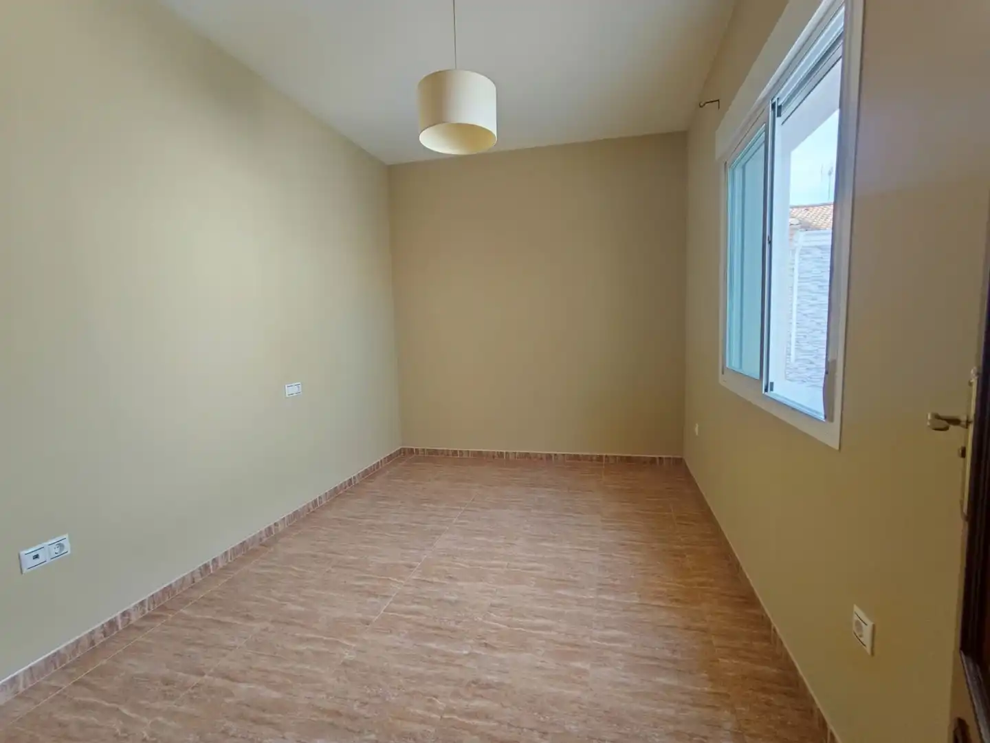 Casa adosada en venta en Calle José Muriel Igneson, 21, La Carolina Habitación de Casa adosada en venta en La Carolina con Aire acondicionado