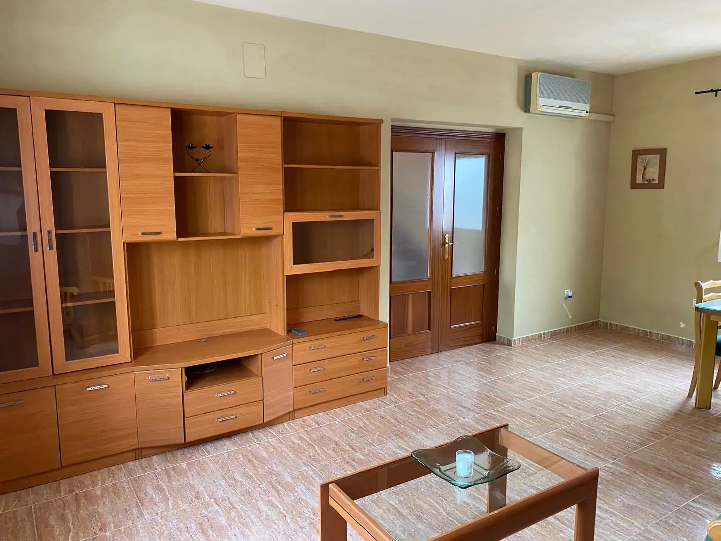 Casa adosada en venta en Calle José Muriel Igneson, 21, La Carolina Sala de estar de Casa adosada en venta en La Carolina con Aire acondicionado