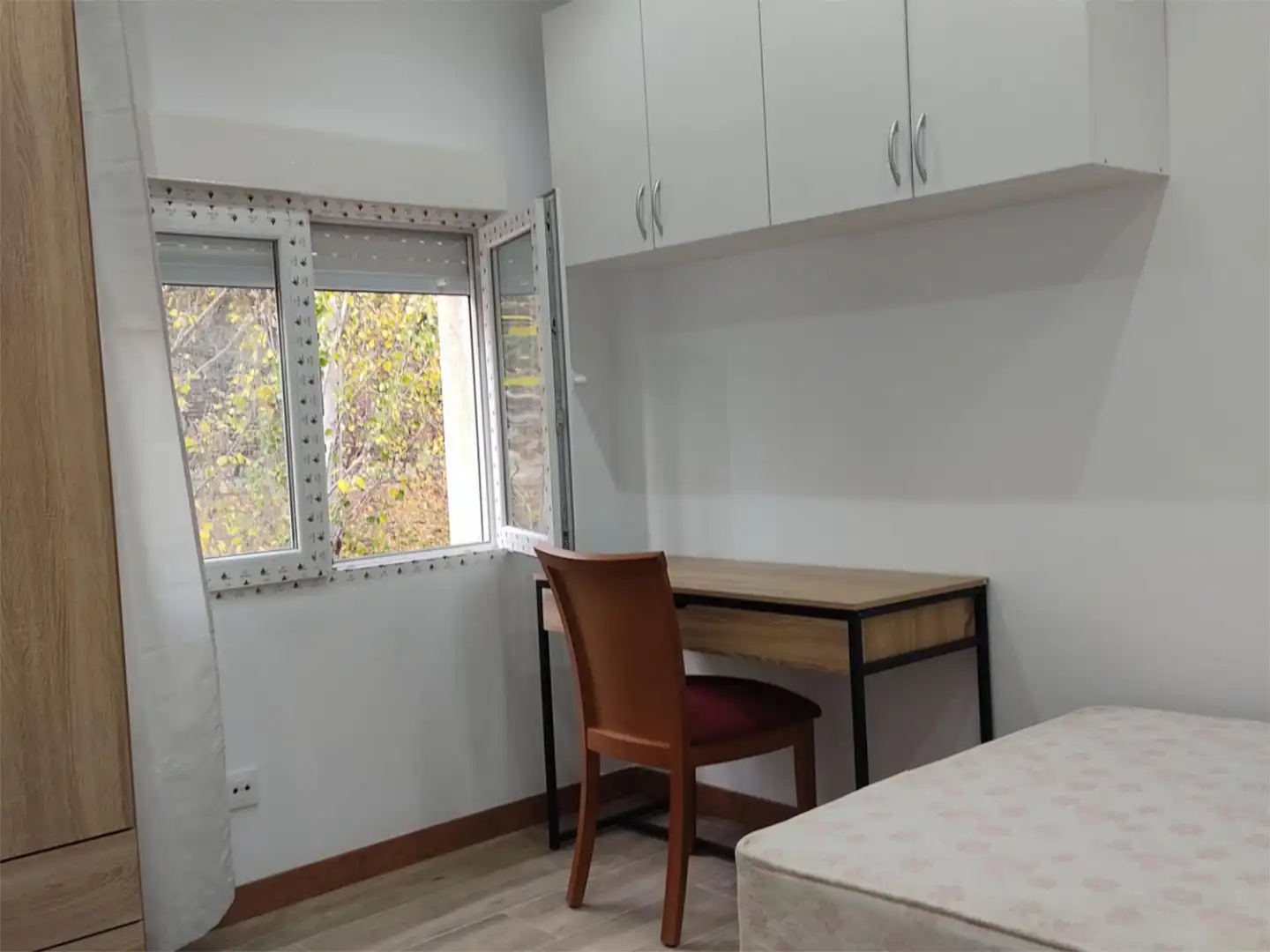 Wohnung zum Verkauf in Carrer de Beret, 58, El Turó de la Peira Schlafzimmer von Wohnung zum Verkauf in Barcelona Capital mit Klimaanlage