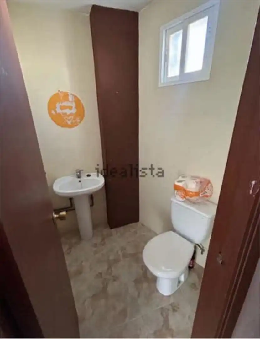 Baño de Local de alquiler en Fuente Vaqueros