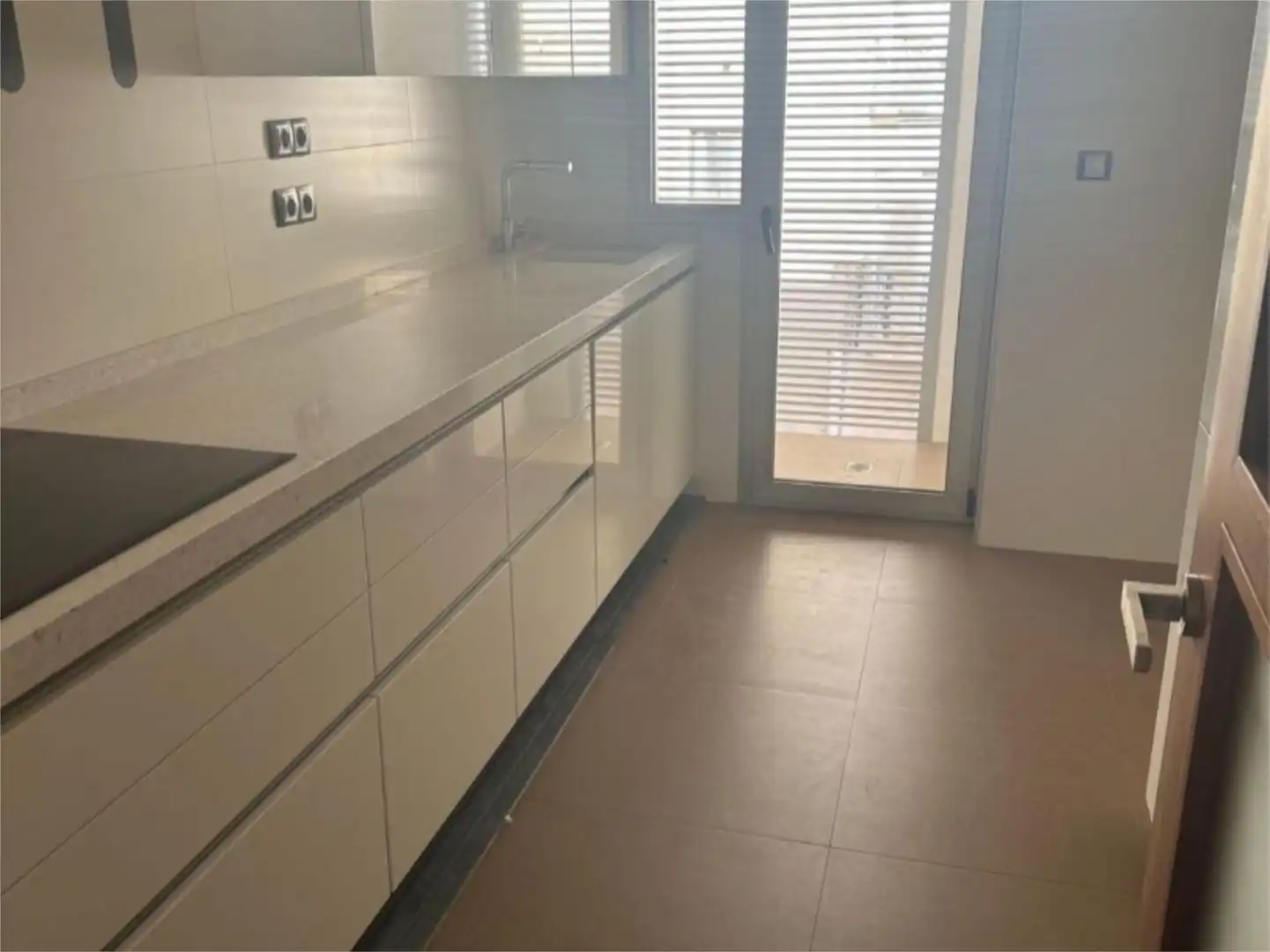 Wohnung zur Miete in Carrer Santa Anna, 17, Plaza Crevillente - Antiguos Juzgados - El Asilo Küche von Wohnung zur Miete in Elche / Elx mit Klimaanlage, Heizung und Parkett