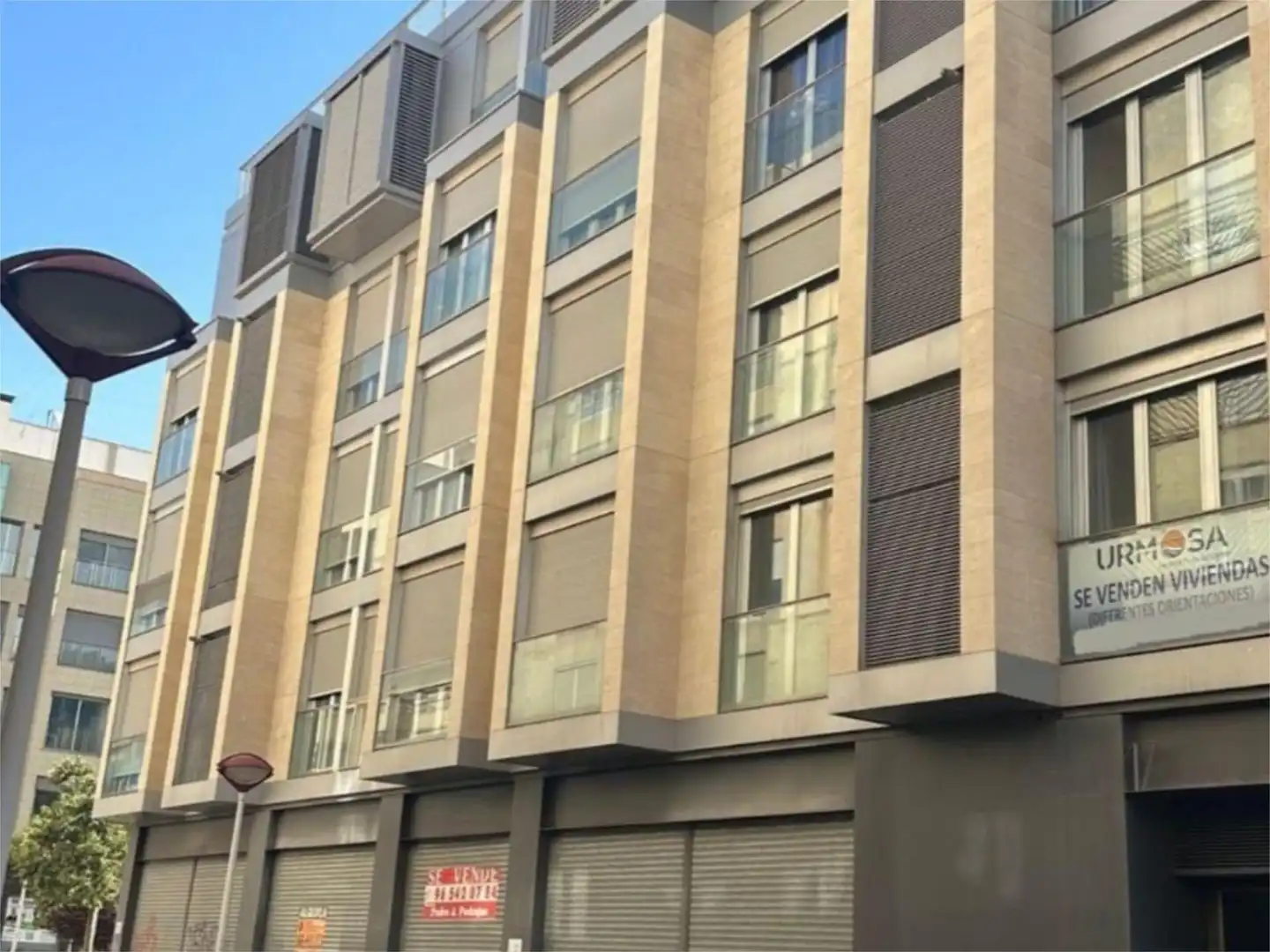 Vista exterior de Piso de alquiler en Elche / Elx con Aire acondicionado