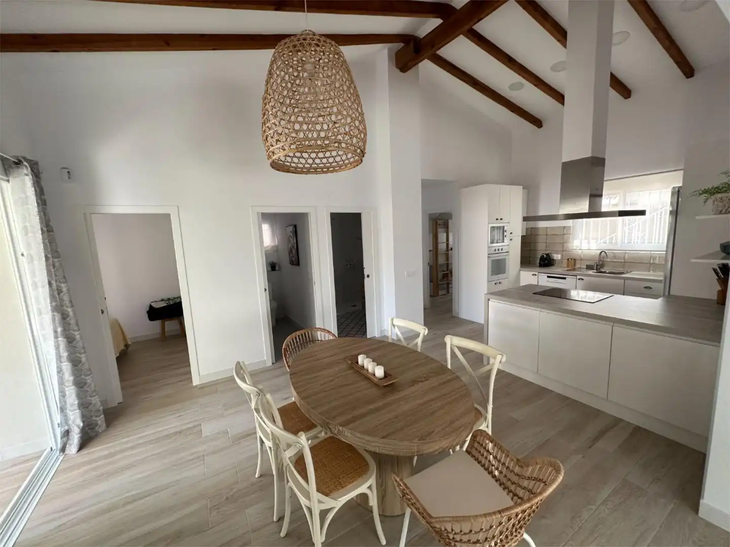 Houses for rent in Calle Castella, 5, Pueblo Español - Coveta Fumá Dining room of Houses for rent in El Campello with Air Conditioner, Private garden and Terrace