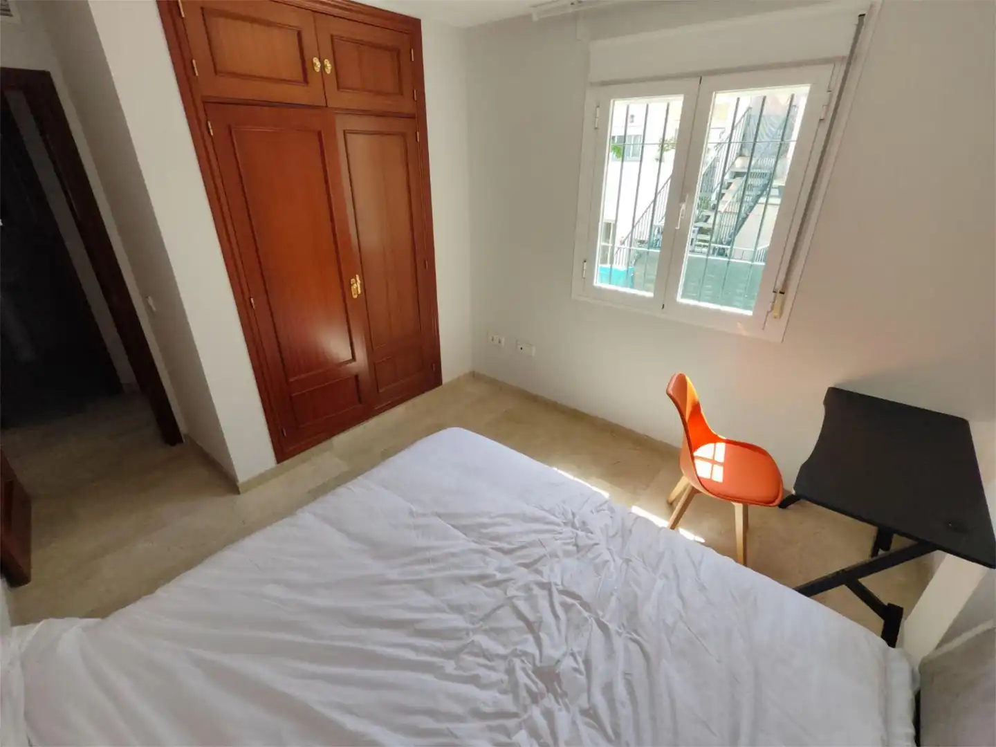 Dormitori de Casa o xalet per a compartir en Torremolinos amb Aire condicionat, Calefacció i Jardí privat