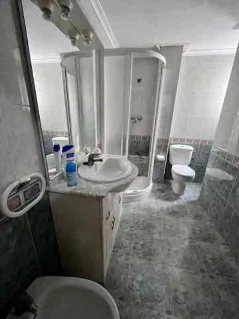 Bany de Apartament en venda en Alicante / Alacant amb Terrassa
