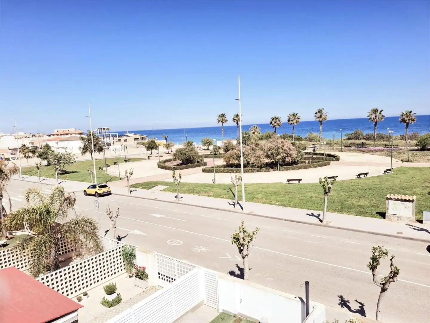Casa adosada en venta en Calle Catamarán, 245, El Mojón Vista exterior de Casa adosada en venta en Pilar de la Horadada con Aire acondicionado, Terraza y Balcón