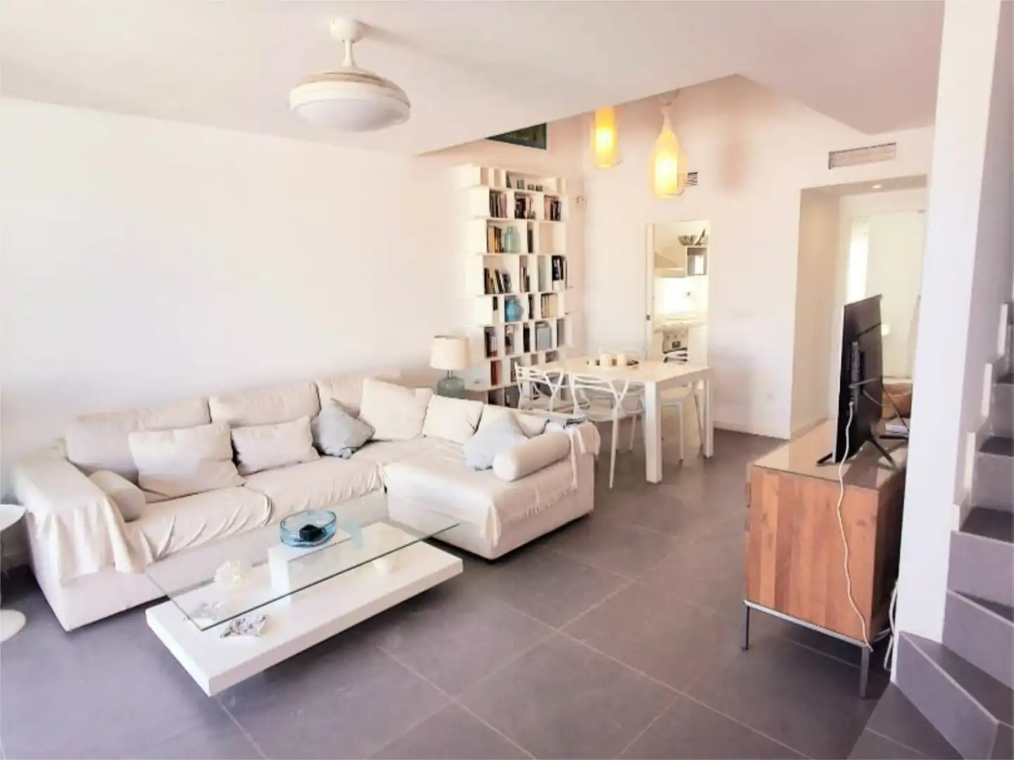 Casa adosada en venta en Calle Catamarán, 245, El Mojón Sala de estar de Casa adosada en venta en Pilar de la Horadada con Aire acondicionado, Terraza y Balcón