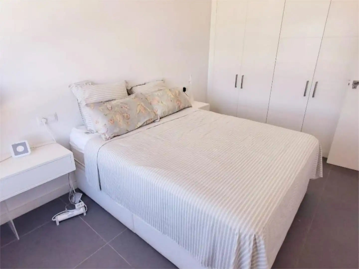 Casa adosada en venta en Calle Catamarán, 245, El Mojón Habitación de Casa adosada en venta en Pilar de la Horadada con Aire acondicionado, Terraza y Balcón