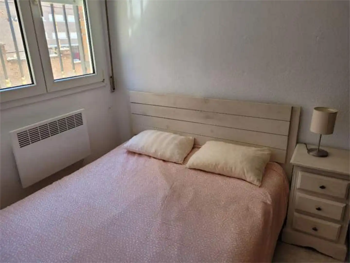 Piso de alquiler en Valdeacederas Habitación de Piso de alquiler en Madrid con Amueblado