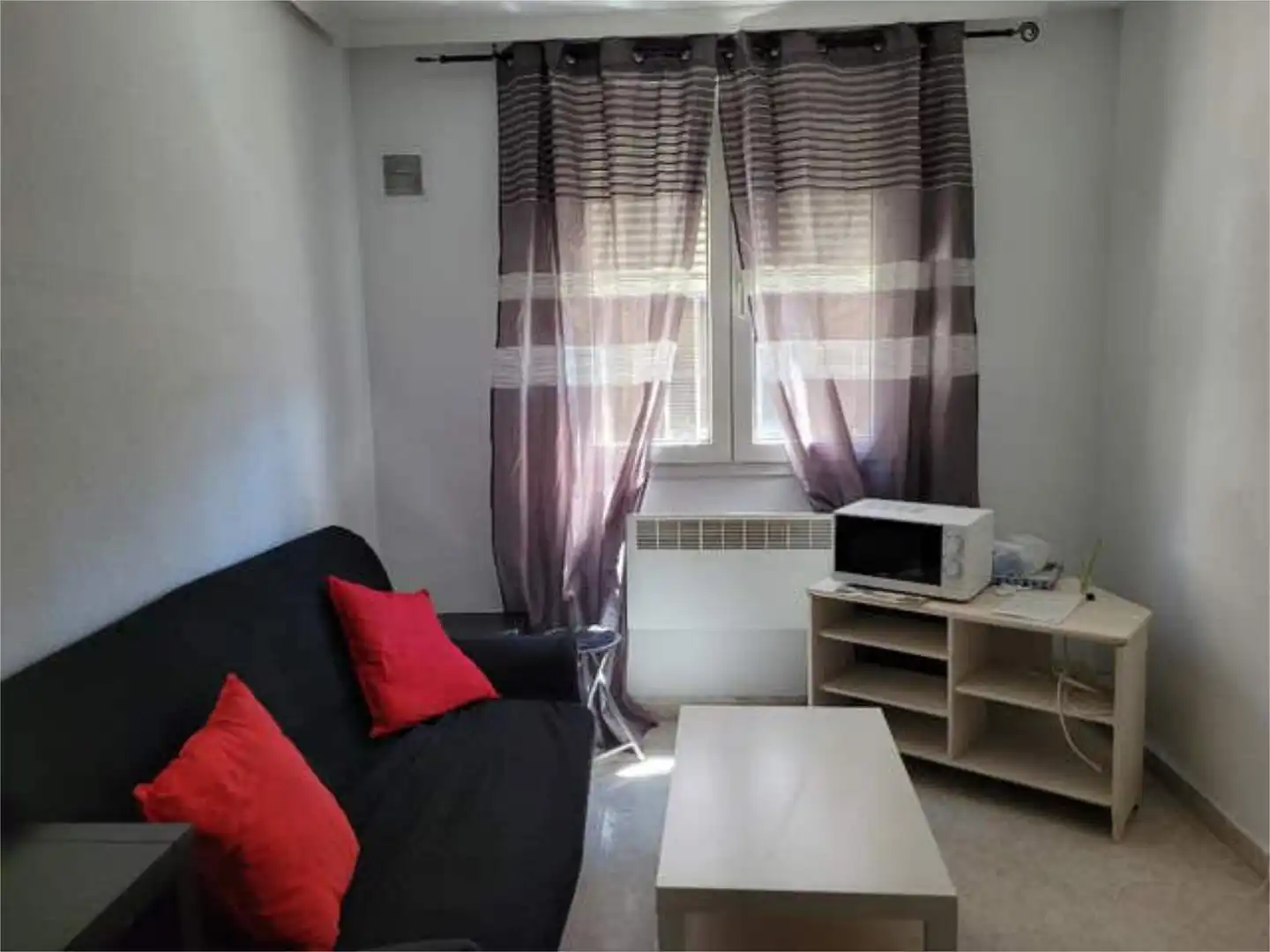 Piso de alquiler en Valdeacederas Sala de estar de Piso de alquiler en Madrid con Amueblado