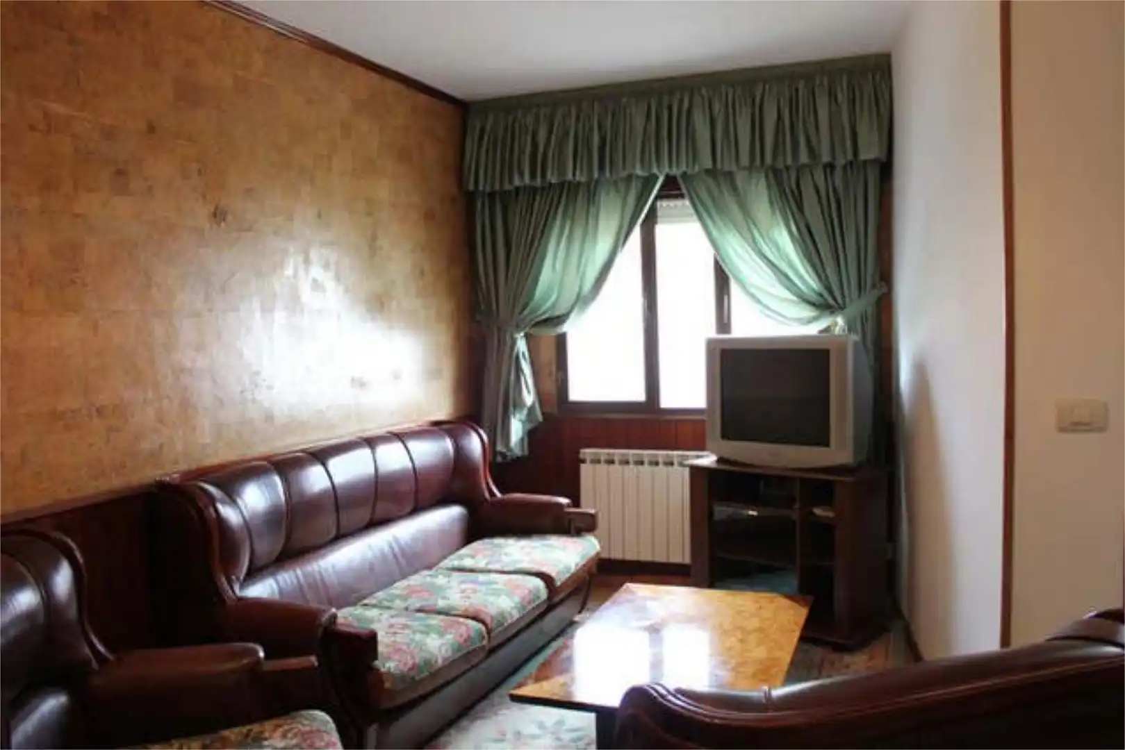 Flat for rent in Muros