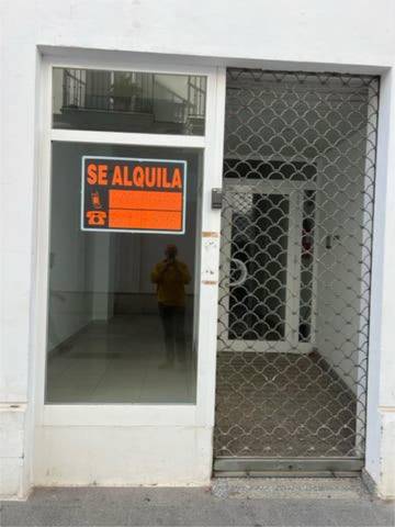 Local comercial en Alquiler en Núcleo urbano