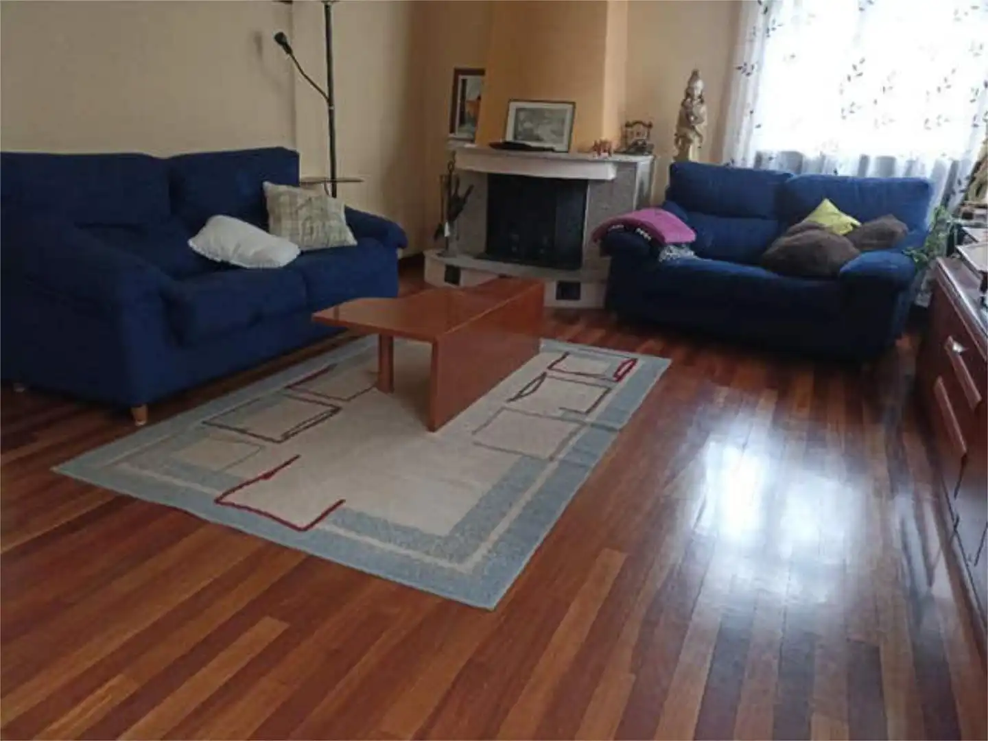 Casa o chalet en venta en Trobajo del Cerecedo Sala de estar de Casa o chalet en venta en León Capital con Jardín privado, Terraza y Trastero