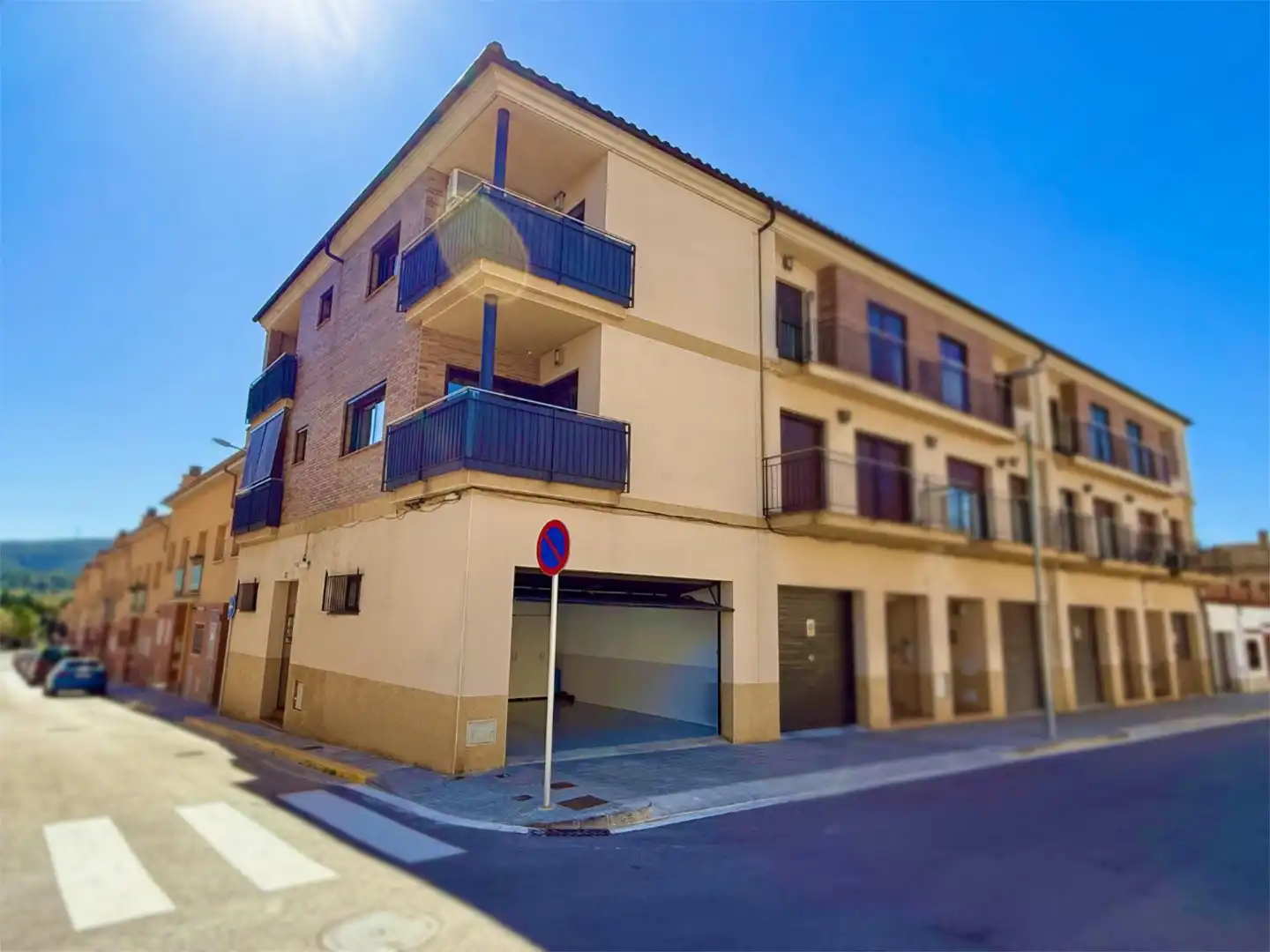 Einfamilien-Reihenhaus zum Verkauf in Carrer Nou, 2, Santa Margarida I Els Monjos Einfamilien-Reihenhaus zum Verkauf in Carrer Nou, 2, Santa Margarida I Els Monjos