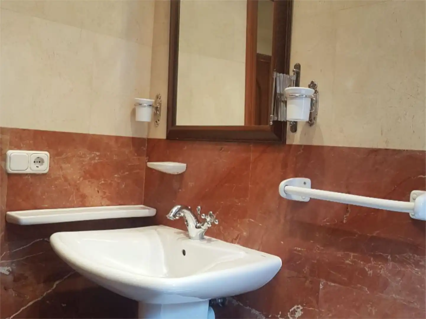 Apartament de lloguer a Plaza de la Inmaculada, 3, Centro Bany de Apartament de lloguer en Palencia amb Calefacció, Parquet i Traster