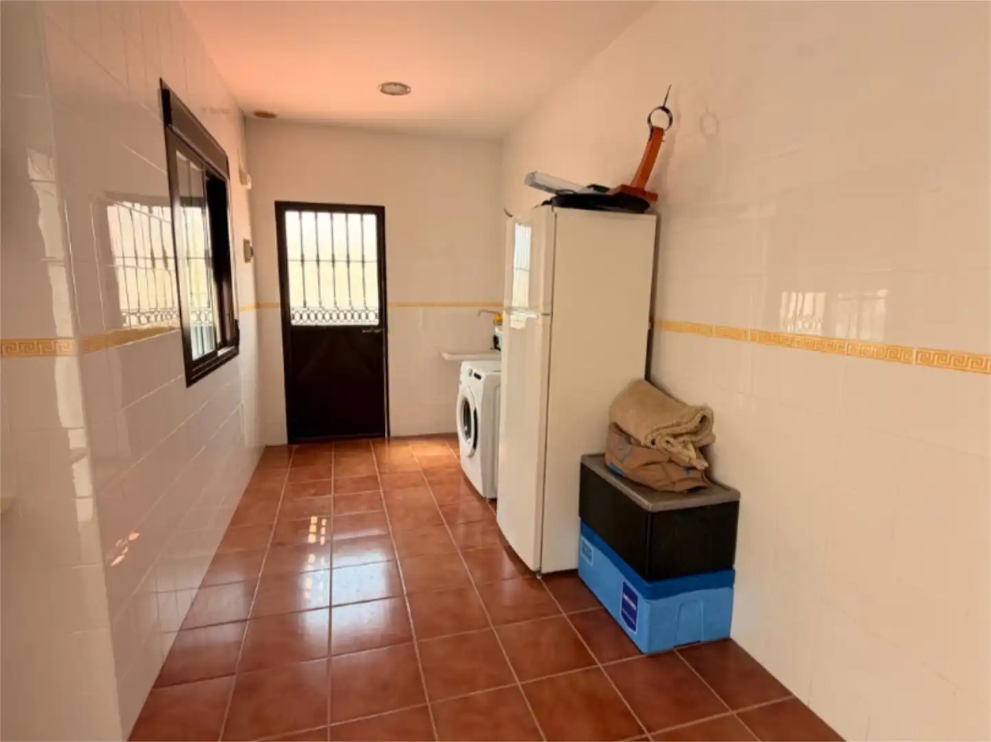 Cuina de Casa adosada en venda en Alcalá de Guadaira amb Aire condicionat i Terrassa