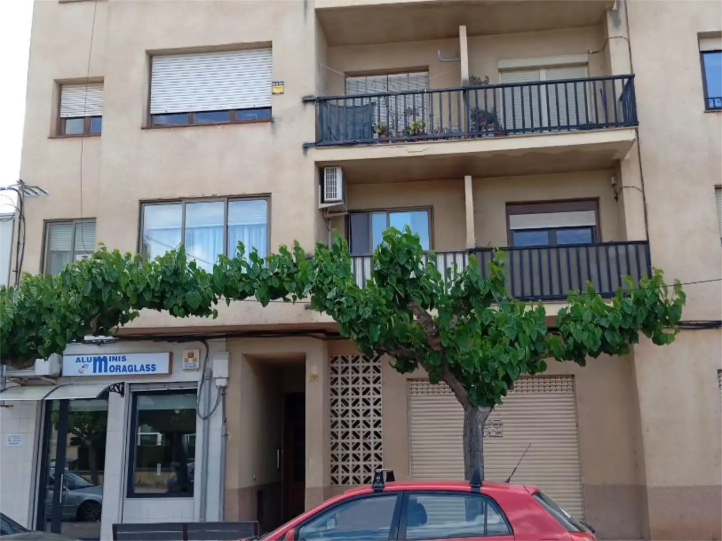Vista exterior de Piso en venta en Móra d'Ebre con Aire acondicionado, Terraza y Balcón