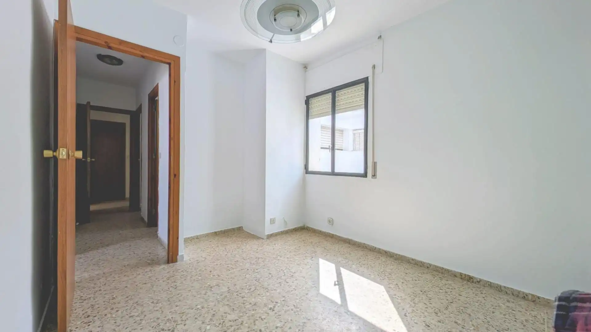 Schlafzimmer von Wohnung zum Verkauf in Peñarroya-Pueblonuevo mit Balkon