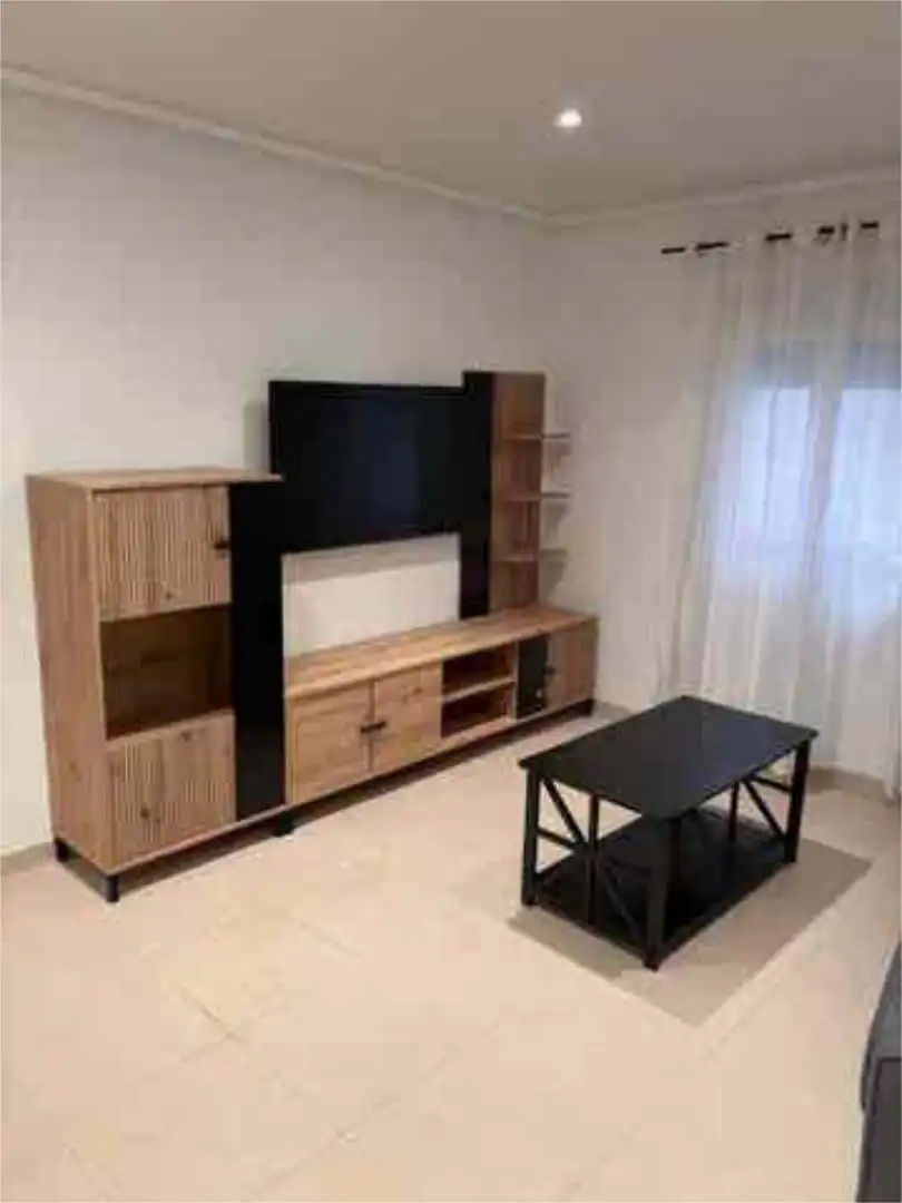 Piso en venta en Plaza Mayor - San Agustín Sala de estar de Piso en venta en Segovia con Calefacción y Amueblado