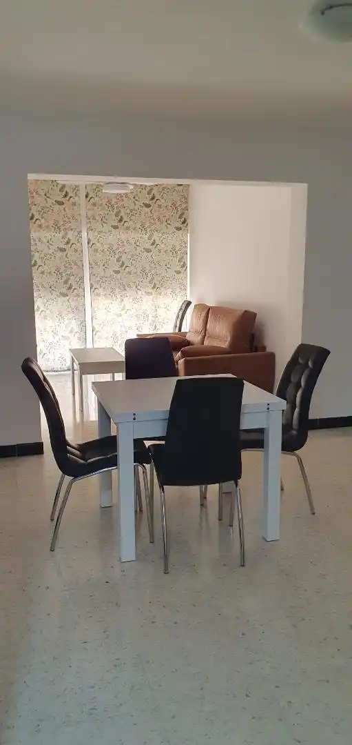 Piso de alquiler en Carretera de Chipiona, 28, V Centenario - Piletas - Capuchinos