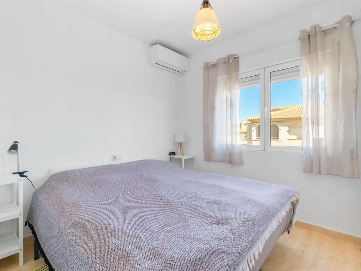 Dúplex en venda a Calle Ariadna, 6, Torrevieja Dormitori de Dúplex en venda en Torrevieja amb Aire condicionat, Terrassa i Balcó