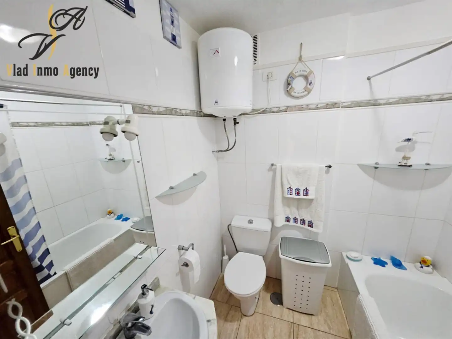 Apartamento en venta en Calle Minerva, 16, Costa del Silencio Baño de Apartamento en venta en Arona con Terraza y Piscina