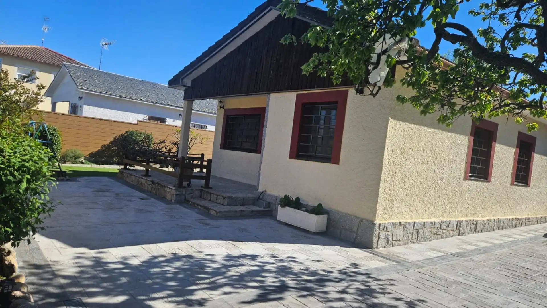 Casa o chalet en venta en Carretera de Madrid, 84, Aldea del Fresno Vista exterior de Casa o chalet en venta en Aldea del Fresno con Aire acondicionado y Terraza